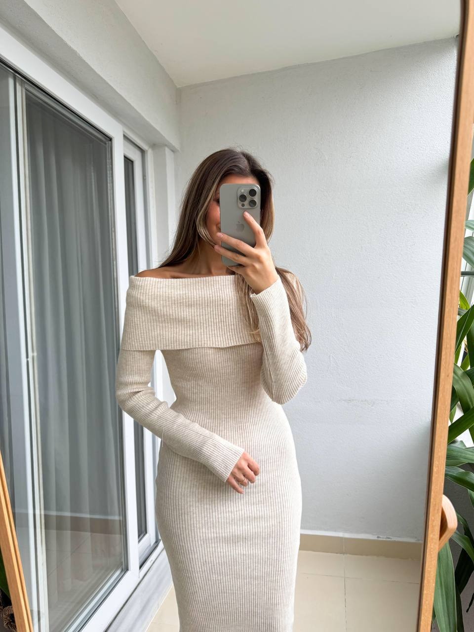 Robe Beige clair tricoté en maille cotelé 