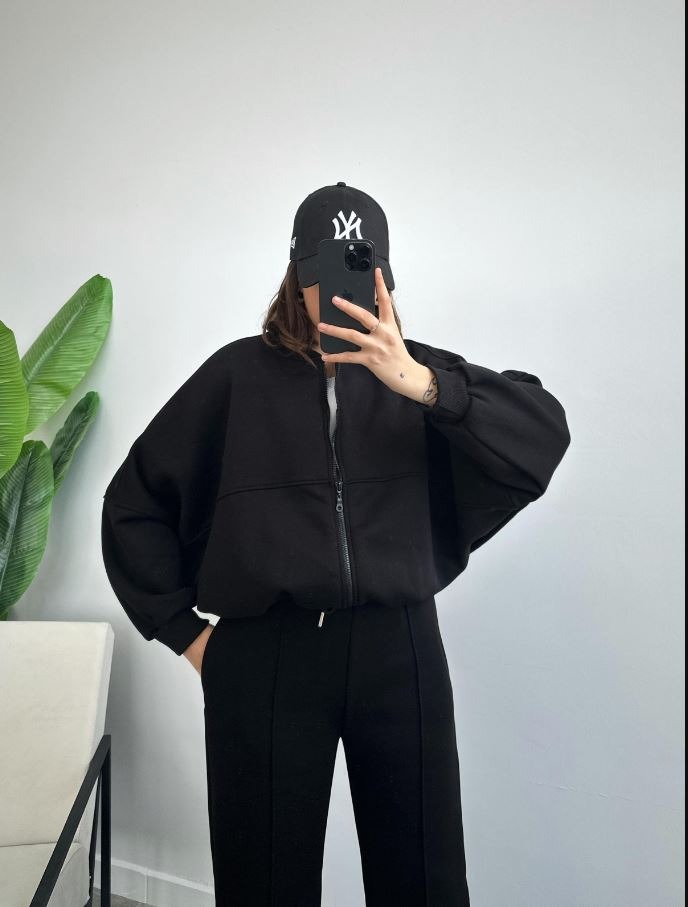 Ensemble survêtement  sweat noir 