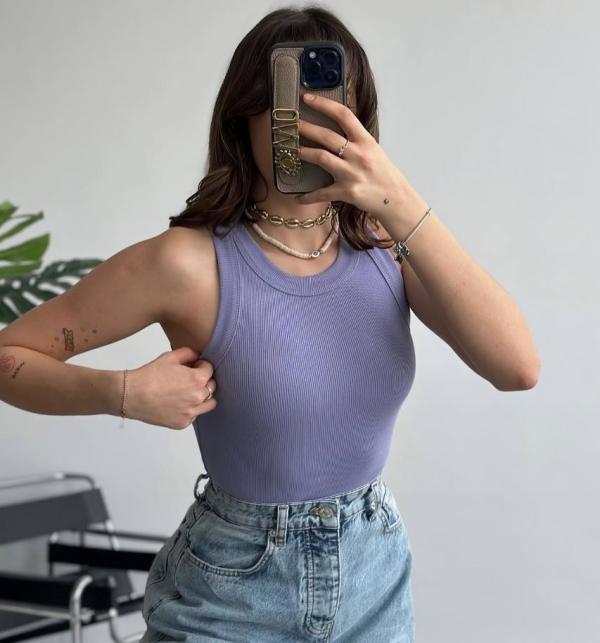 Crop Top côtelé Zara couleur uni a col rond 