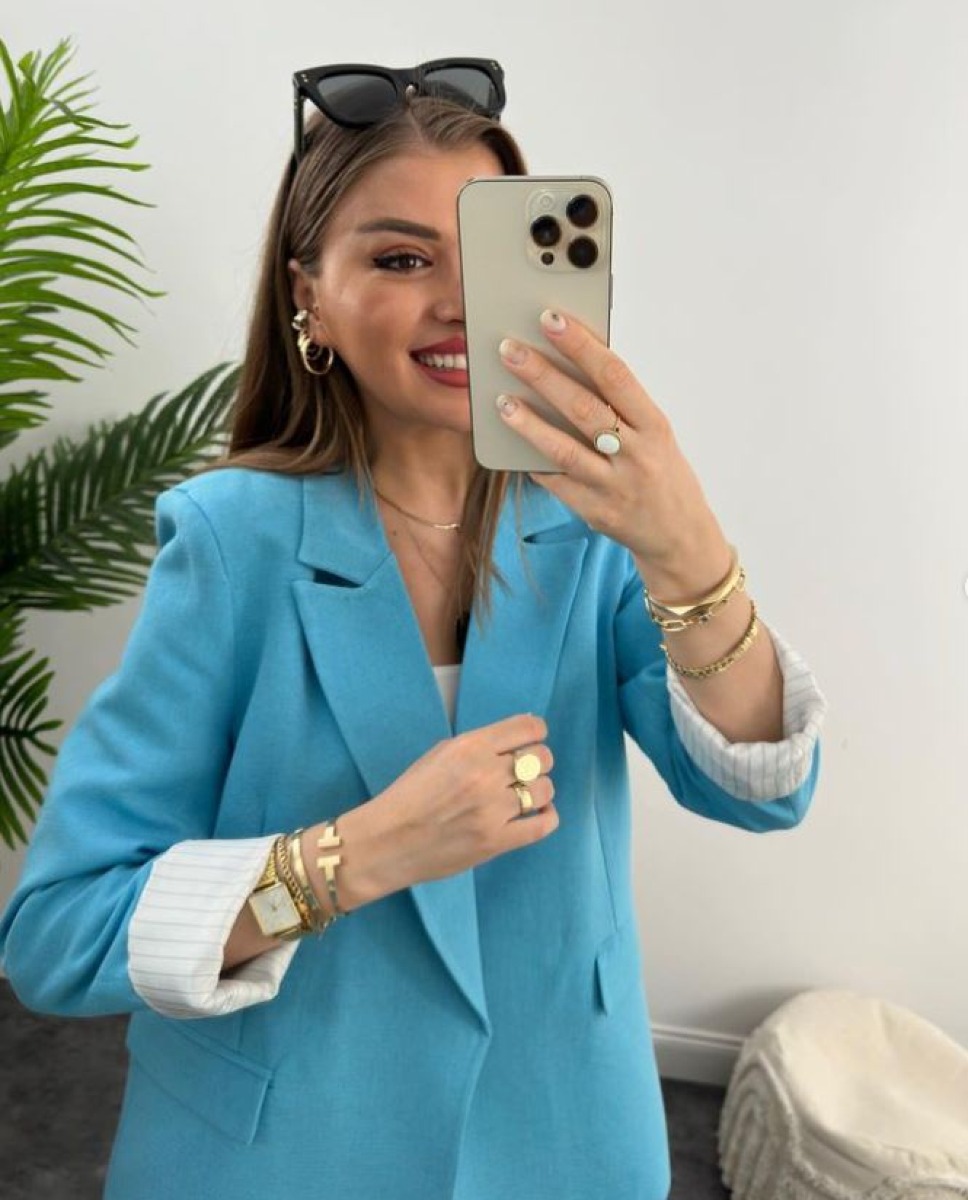 BLAZER BLEU AVEC REVERS AUX POIGNETS A RAYEURS