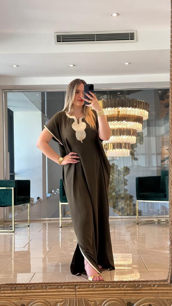Robe Elyana