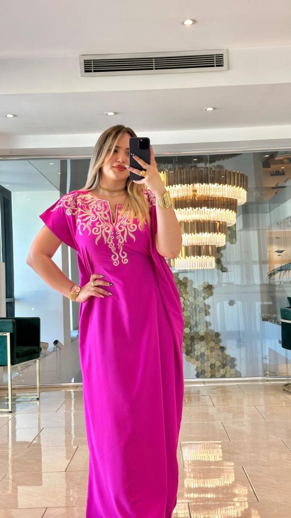 Robe Lara