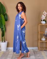 Robe romantique brodée couleur bleu jean