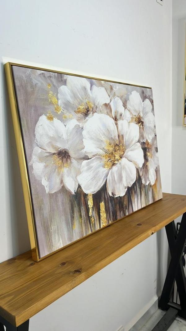 Abstract white flowers 